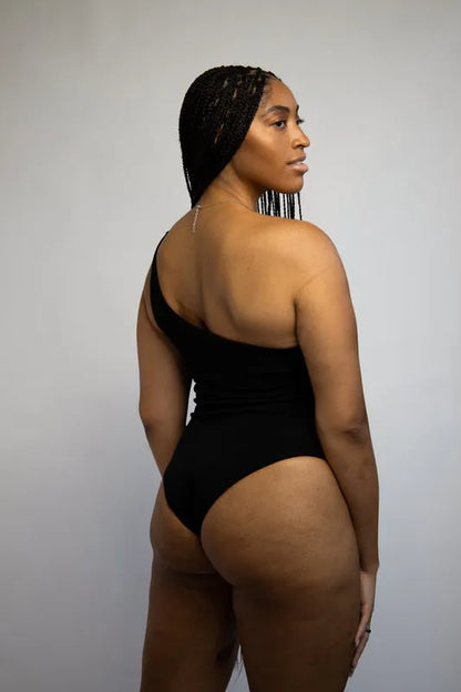 Lustmia Scarlette One Piece – premium fashion piece from Lustmia