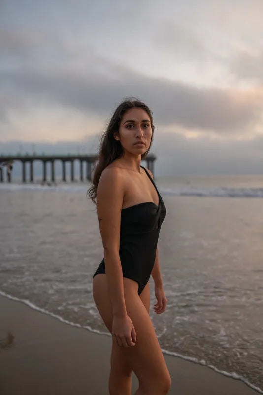 Lustmia Scarlette One Piece – premium fashion piece from Lustmia