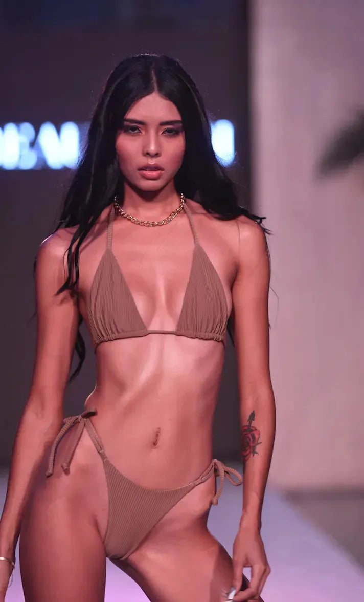 Lustmia Swimwear – Stylish, Comfortable Beach and Pool Outfits
