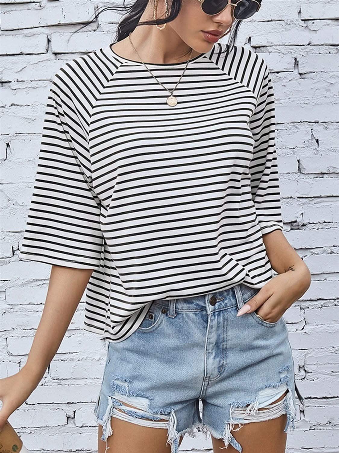 Striped Round Neck Raglan Sleeve T-Shirt - LustMia