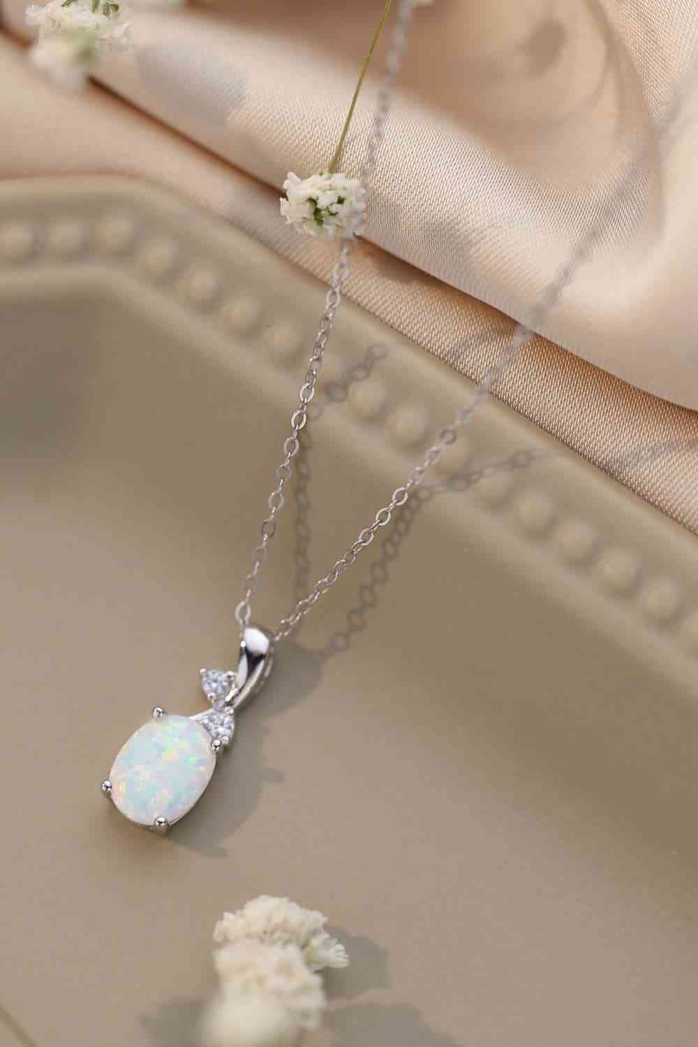 Opal Oval Pendant Chain Necklace - LustMia