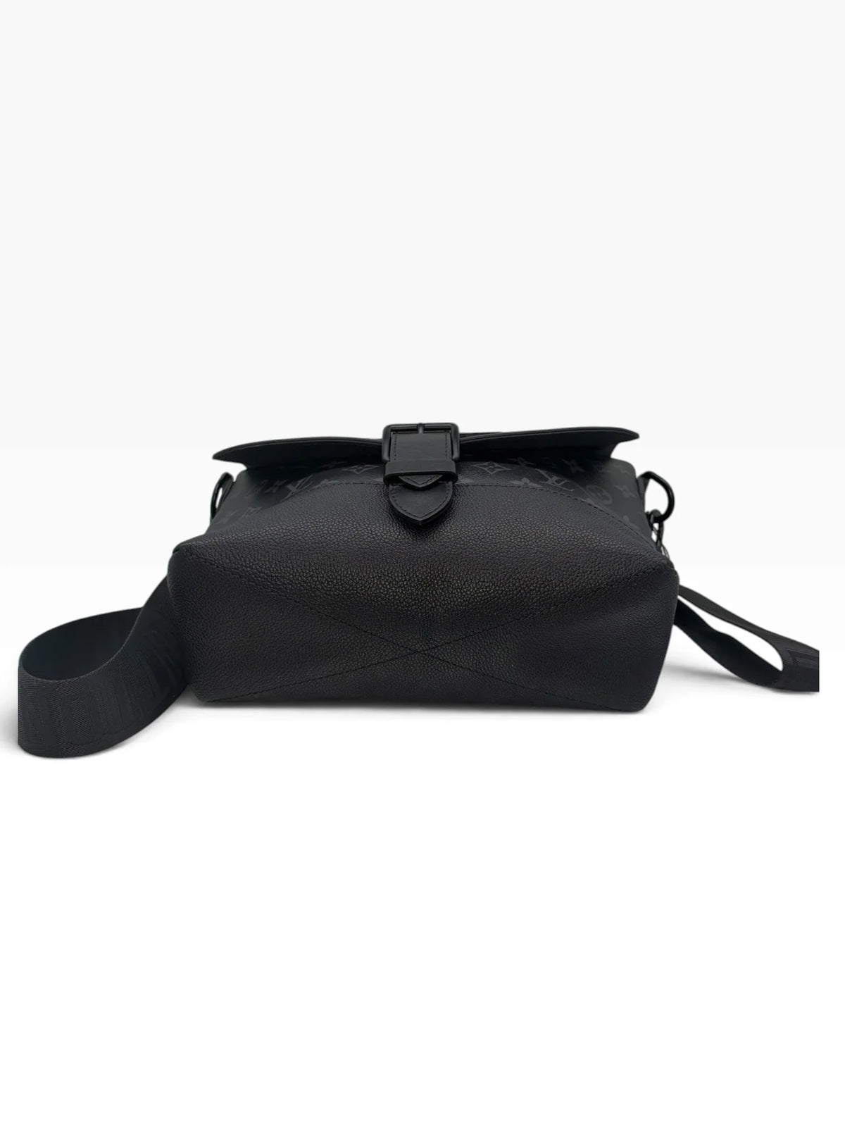 Louis Vuitton Monogram Eclipse Pochette Métis Messenger Bag