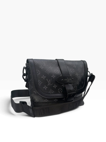 Louis Vuitton Monogram Eclipse Pochette Métis Messenger Bag